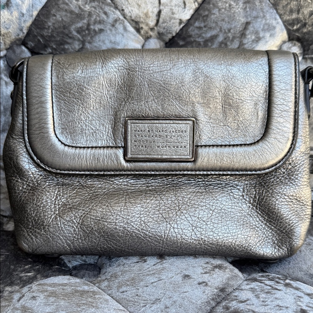 Marc Jacobs Metallic Pewter Leather Crossbody Bag